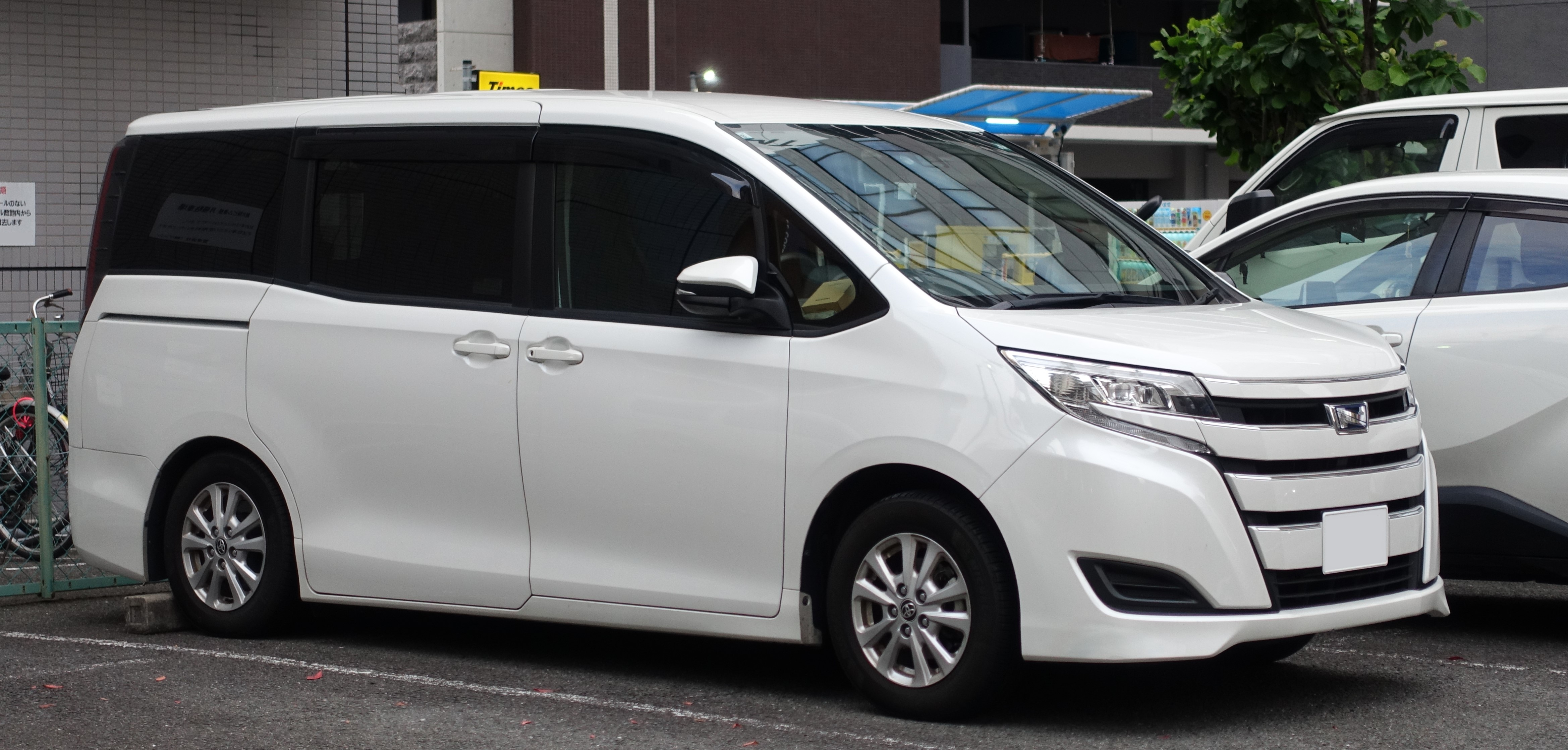 200万円以内で買える！コスパの良いミニバン中古車9選！